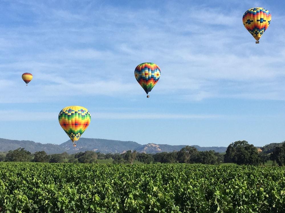 Napa Valley Hotel & Suites Exterior foto