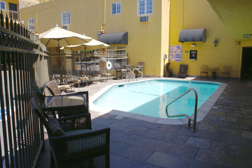 Napa Valley Hotel & Suites Exterior foto