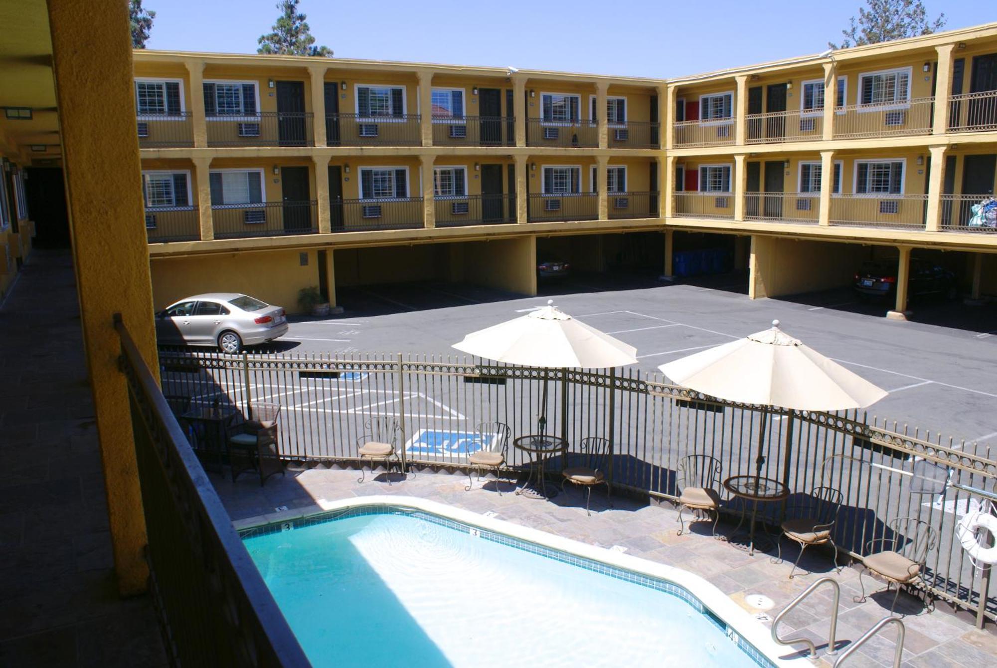 Napa Valley Hotel & Suites Exterior foto